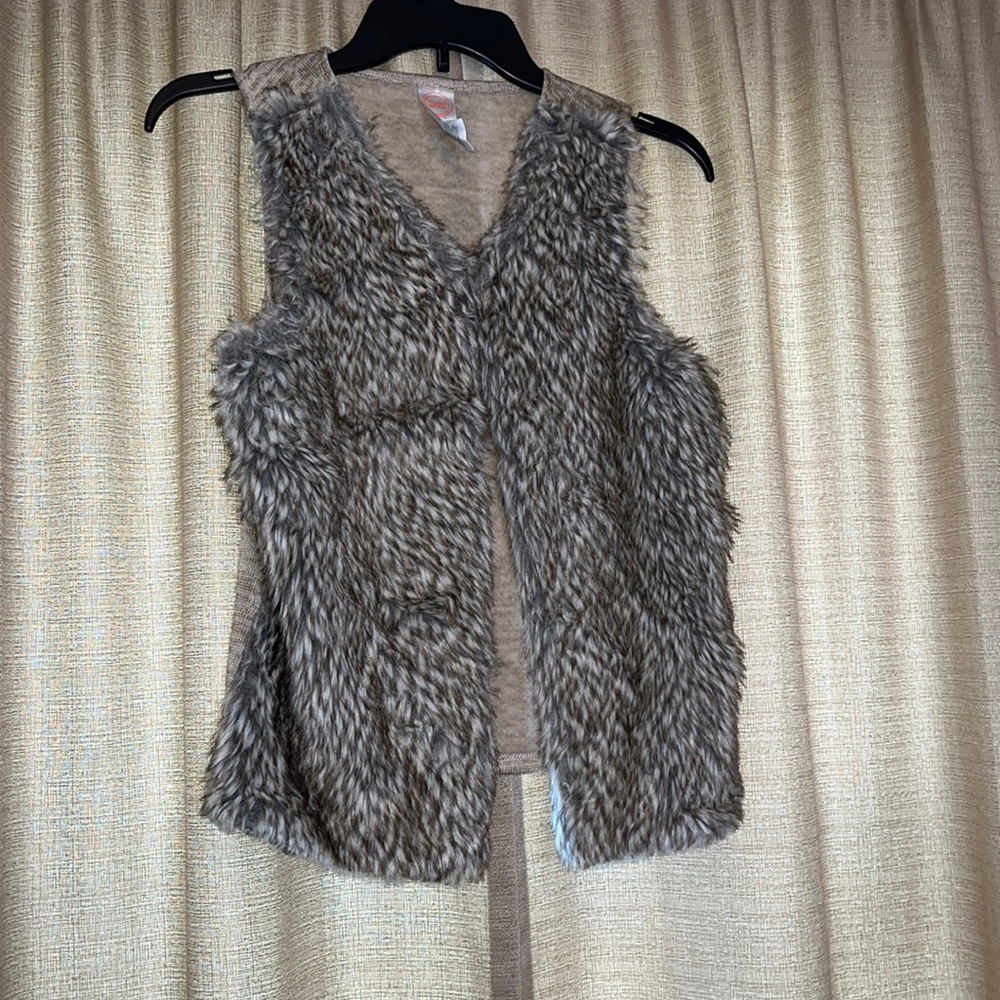 Girls Large 10/12 Wonder Nation Faux Fur Vest Tan, Cream